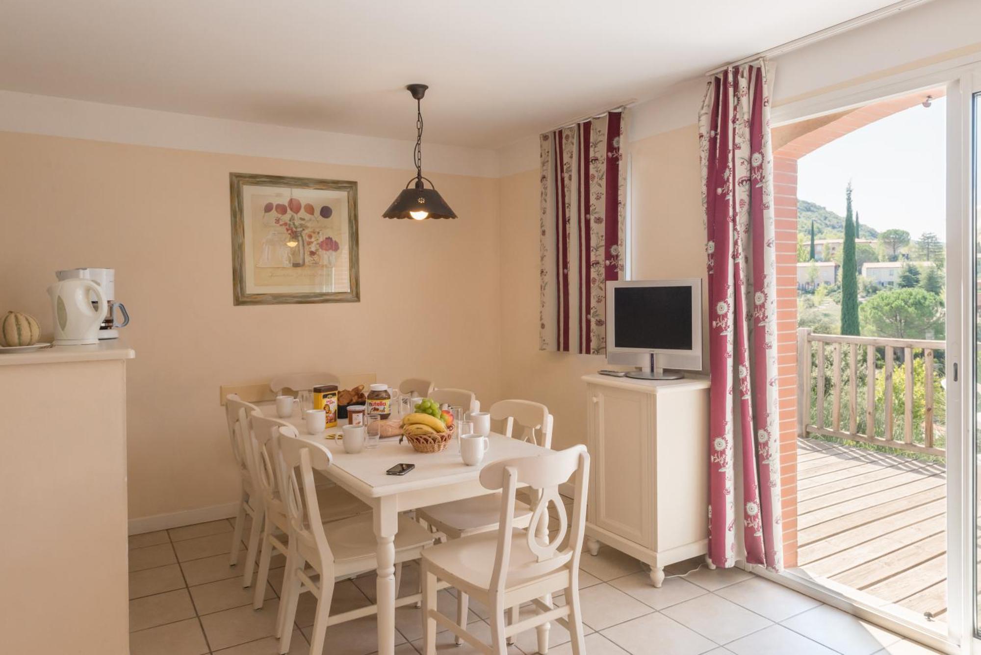 Village Pierre&Vacances Le Rouret Grospierres Extérieur photo
